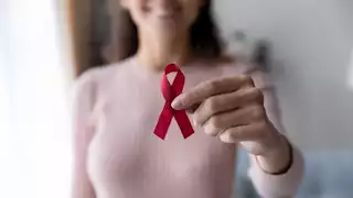  8 علامات تحذيرية تكشف إصابتك بسرطان الثدي