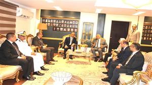 محافظ القليوبية يهنئ اللواء عبد الفتاح القصاص بتوليه منصب مدير الأمن 