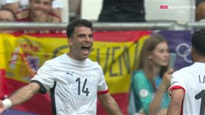 "يخرج دائمًا كسبان من الانتقاد".. عبدالملك يعدد مزايا زيزو ويشيد بلقطة النني