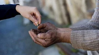 أبرزهم "أبو روشته".. ضبط 60 متسولًا في حملات أمنية بالأقصر