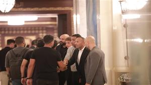 بالصور.. نجوم الفن ومشاهير في عزاء والد أحمد صلاح حسني