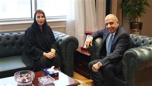 وزير الكهرباء يبحث مع سفيرة الإمارات بالقاهرة سبل تعزيز التعاون والاستثمارات المشتركة