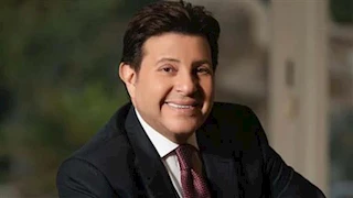 هاني شاكر يتغزل في زوجته بكلمات رومانسية... ماذا قال؟