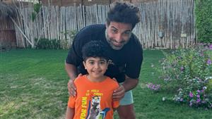 أحمد فهمي يناشد أصحاب القلوب الرحيمة لإنقاذ طفل مصاب بمرض نادر 