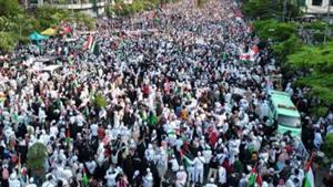 إندونيسيا.. متظاهرون يحاولون اقتحام البرلمان احتجاجًا على مشروع قانون الانتخابات