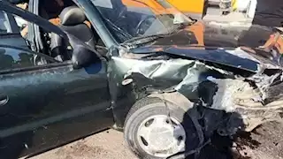 6 مصابين في تصادم سيارتين أمام دريم لاند بأكتوبر