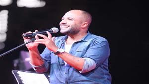 بالصور.. علي الألفي يشدو بأغاني نجوم الطرب في "صيف الإنتاج الثقافي"