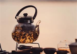 لمحبي الشاي المغلي- 3 أضرار قد يسببها لمعدتك