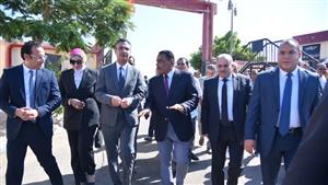 وزير التموين يتفقد عددًا من المشروعات الإنتاجية والمنشآت التموينية بمطروح 
