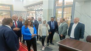 بالفيديو والصور- وزيرة التنمية المحلية تفتتح معرض صنع في القليوبية