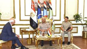 وزير الدفاع يلتقي الممثل الأعلى للسياسة الخارجية والأمنية بالاتحاد الأوروبي