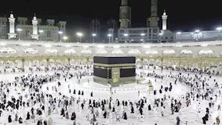 قبل الحجز.. ضوابط جديدة للإعلان عن برامج العمرة على الإنترنت