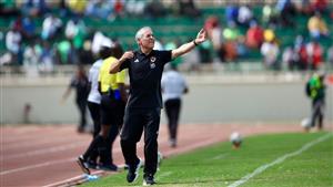 كولر يرد على المشككين في وجود أزمات له مع لاعبي الأهلي