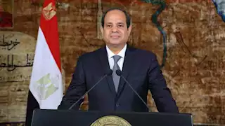 الرئيس السيسي يعزي شيخ الأزهر في وفاة شقيقته