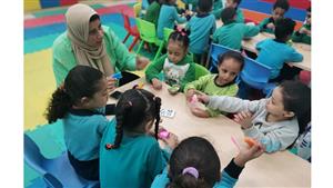 لقاءات توعية وورش فنية للأطفال بالأسمرات في مبادرة "بداية"