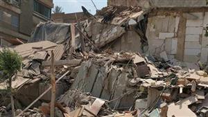 انهيار منزل بأرض الجولف والدفاع المدني يبحث عن محتجزين تحت الأنقاض