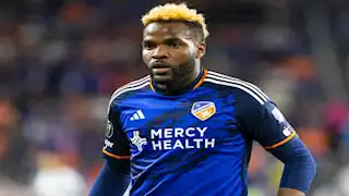 اشتباه في انتحار.. تقارير رومانية: وفاة آرون بوبيندزا