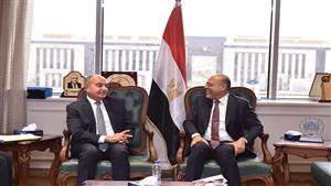 وزير العمل يبحث مع سفير الأردن تصويب أوضاع العمالة المصرية