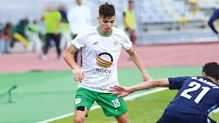 "ميحبوش الرجال".. "ستوري" مثير من دغموم بعد استبعاده من قائمة الجزائر