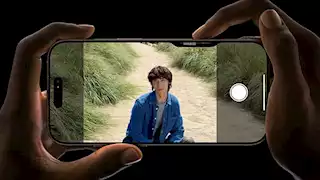 وضع "آيفون" في صندوق تبرعات بالخطأ.. هذا ما حدث لرجل حاول استرجاع هاتفه