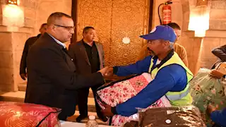  محافظ جنوب سيناء يطلق حملة "دفء وطمأنينة" بشرم الشيخ -صور