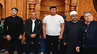 محافظ جنوب سيناء يتفقد المركز الثقافي الإسلامي الملحق بمسجد الصحابة -صور