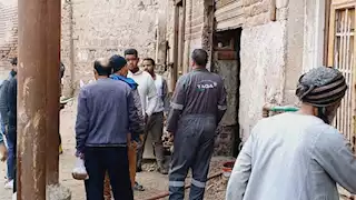 إصابة شخصين في حريق ورشة خشب بأسيوط