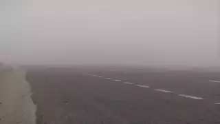 وصلت حد الضباب.. الشبورة المائية تحجب الرؤية على كافة الطرق في الإسكندرية- صور