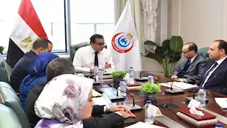 وزير الصحة يبحث إنهاء قوائم انتظار زرع النخاع: زيادة 100 سرير والتسليم يناير 2026