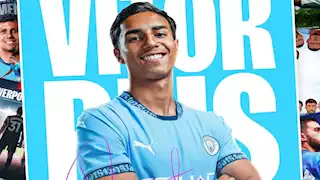 "الصفقة الثانية".. مانشستر سيتي يُعلن التعاقد مع البرازيلي فيتور ريس 