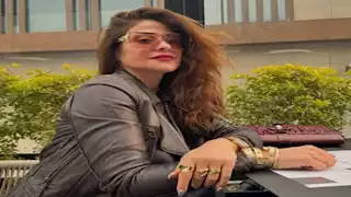 هيدي كرم تنشر فيديو يحمل عدة إطلالات جريئة لها وتوجه رسالة لمتابعيها