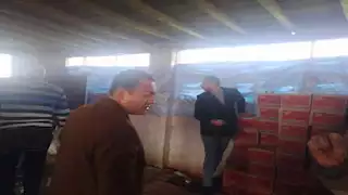 داخل مزرعة دواجن.. ضبط مصنع "عصائر فاسدة" بالقليوبية (صور)