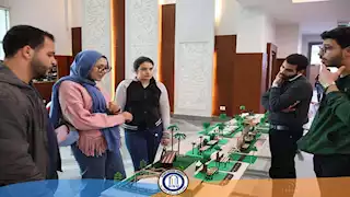 طلاب بـ "فنون حلوان الأهلية" يبتكرون حلولًا ذكية للأثاث الخارجي -صور