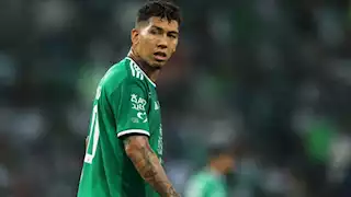 الأهلي السعودي يصدم فيرمينو بشأن مستقبله