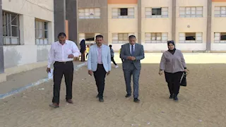 في جولة تفقدية.. وكيل تعليم الجيزة يستبعد مدير مدرسة لتقصيره في العمل