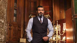 ياسر جلال يصل مجلس الشيوخ لاستخراج كارنيه العضوية 