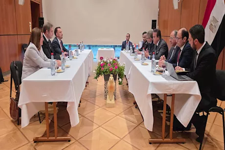 مصر تبحث مع التحالف الصحي الألماني فرص الاستثمار الطبي