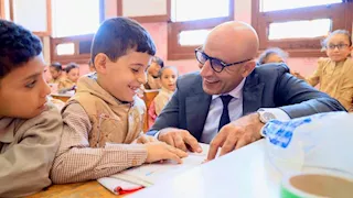 بالصور- وزير التربية والتعليم يجرى زيارة مفاجئة لـ 6 مدارس في الفيوم