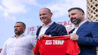 الظهور الأول لياس ثورب وانضمام الدوليين.. كواليس مران الأهلي اليوم