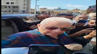 مرتضى منصور عن ترامب: "كان ناقص يقول لرئيسة وزراء إيطاليا هاتي بوسة" -صور