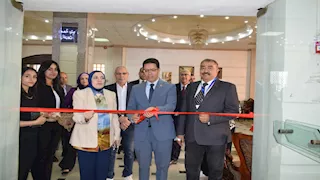 رئيس جامعة بنها يفتتح معرض مشروعات طلاب العلوم الإنسانية 