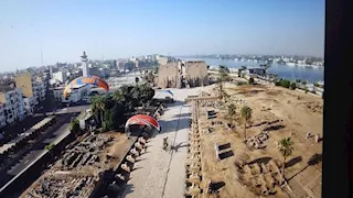 غدًا.. انطلاق رحلات طيران الباراموتور في سماء الأقصر