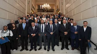 مسؤلو الرقابة المالية والبورصة يفتتحون جلسة التداول احتفالًا بأسبوع المستثمر العالمي