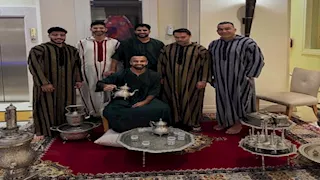 الحضري يجتمع مع نجوم الأهلي في سهرة مغربية