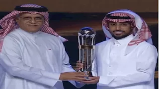 رسمياً.. سالم الدوسري يتوج بجائزة أفضل لاعب في آسيا لعام 2025