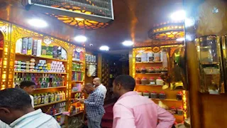 بالصور- ضبط ربع طن أغذية فاسدة وإغلاق 8 منشآت في أسوان