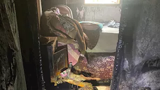 حاولت الهرب وماتت داخل غرفتها.. حكاية "نفيسة" السيدة الكفيفة في حريق شقة السلام