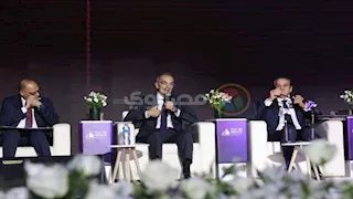 لماذا لم يقلق وزير العمل من إعادة تشكيل الذكاء الاصطناعي للوظائف؟