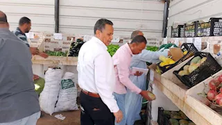 بـ200 جنيه فقط.. باريس بالوادي الجديد تطرح "شنطة السلع" (صور)