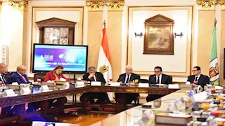 وزير الصحة: يجب حماية بيانات المرضى عند إدخالها لـ"الذكاء الاصطناعي"